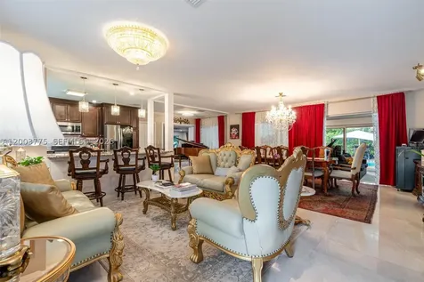 14600 N Spur Drive Miami FL 33161