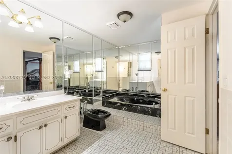 14600 N Spur Drive Miami FL 33161