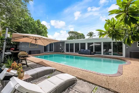 14600 N Spur Drive Miami FL 33161