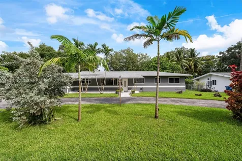 14600 N Spur Drive Miami FL 33161