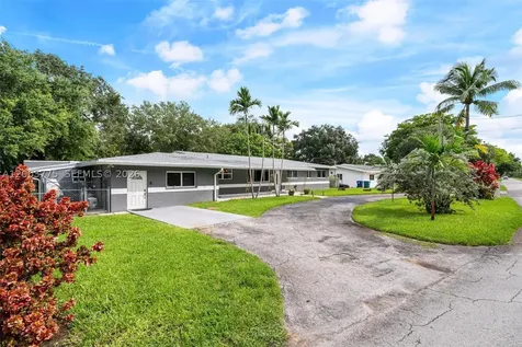 14600 N Spur Drive Miami FL 33161