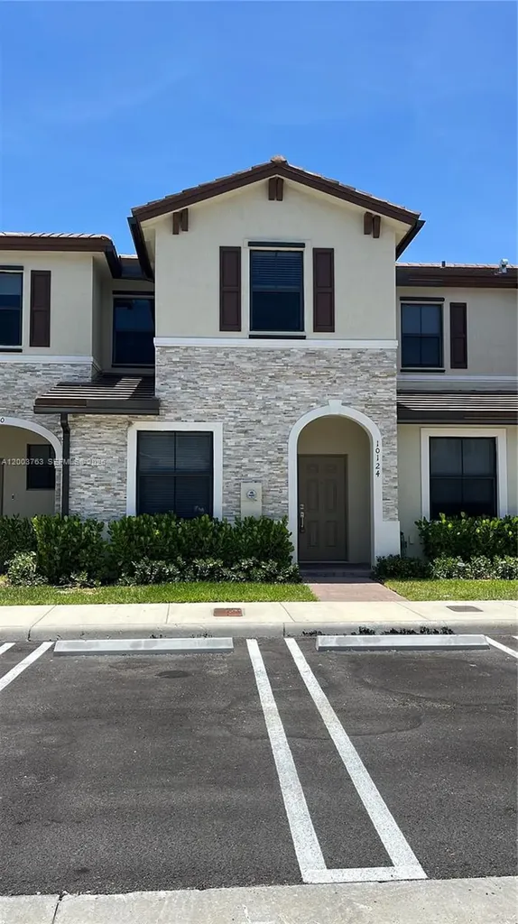 10124 SW 228th Terrace Miami FL 33190