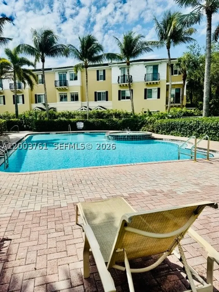 556 NW 39th Circle Boca Raton FL 33431