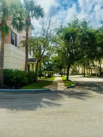 556 NW 39th Circle Boca Raton FL 33431