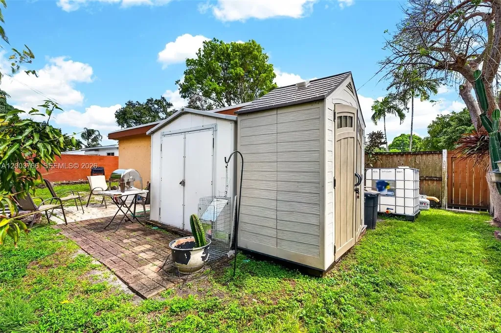 6551 Sherman Street Hollywood FL 33024
