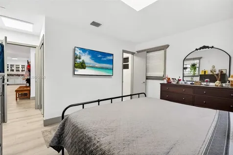 6551 Sherman Street Hollywood FL 33024