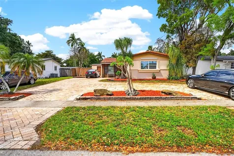 6551 Sherman Street Hollywood FL 33024
