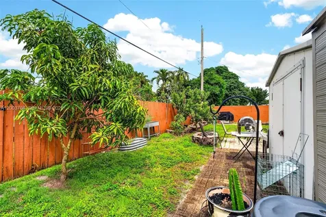 6551 Sherman Street Hollywood FL 33024