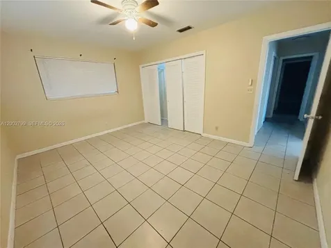1050 SW 2nd Avenue Dania Beach FL 33004