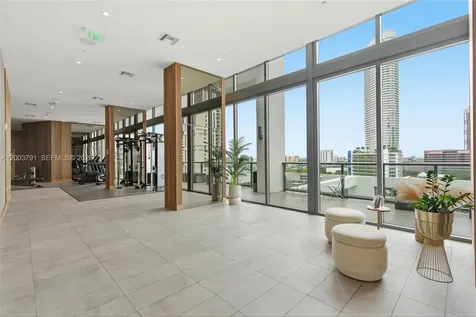 229 SW 9th Street Miami FL 33130