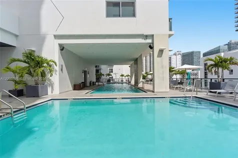 229 SW 9th Street Miami FL 33130