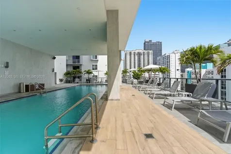 229 SW 9th Street Miami FL 33130