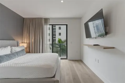 229 SW 9th Street Miami FL 33130