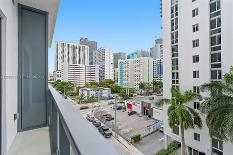 229 SW 9th Street Miami FL 33130