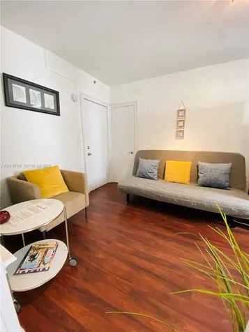 335 Ocean Drive Miami Beach FL 33139