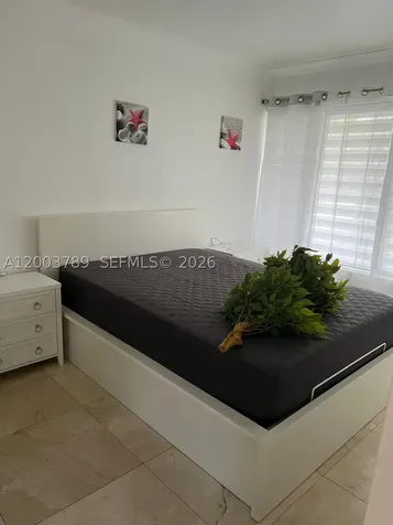 906 NE 6th Street Hallandale Beach FL 33009