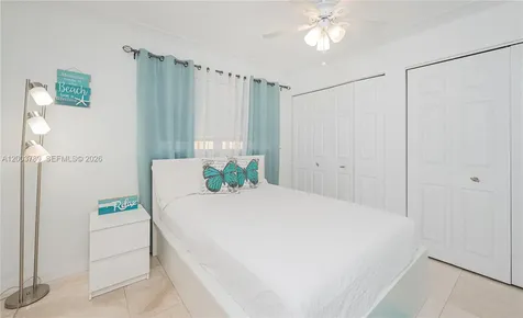 906 NE 6th Street Hallandale Beach FL 33009