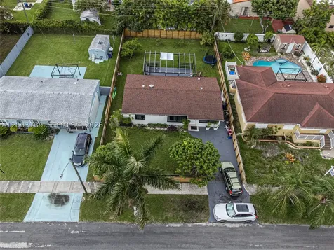 906 NE 6th Street Hallandale Beach FL 33009