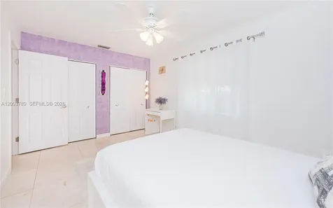 906 NE 6th Street Hallandale Beach FL 33009