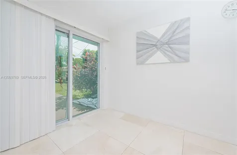 906 NE 6th Street Hallandale Beach FL 33009