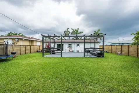 906 NE 6th Street Hallandale Beach FL 33009