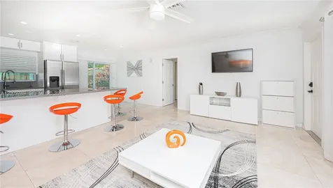 906 NE 6th Street Hallandale Beach FL 33009