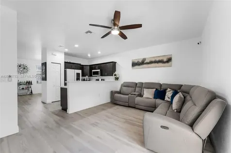 3214 SE 4th Court Homestead FL 33033