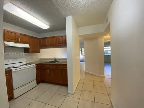 4033 Lakeside Drive Tamarac FL 33319