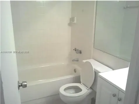 4033 Lakeside Drive Tamarac FL 33319