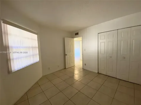 4033 Lakeside Drive Tamarac FL 33319