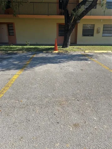 4033 Lakeside Drive Tamarac FL 33319