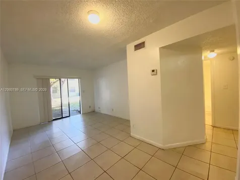 4033 Lakeside Drive Tamarac FL 33319