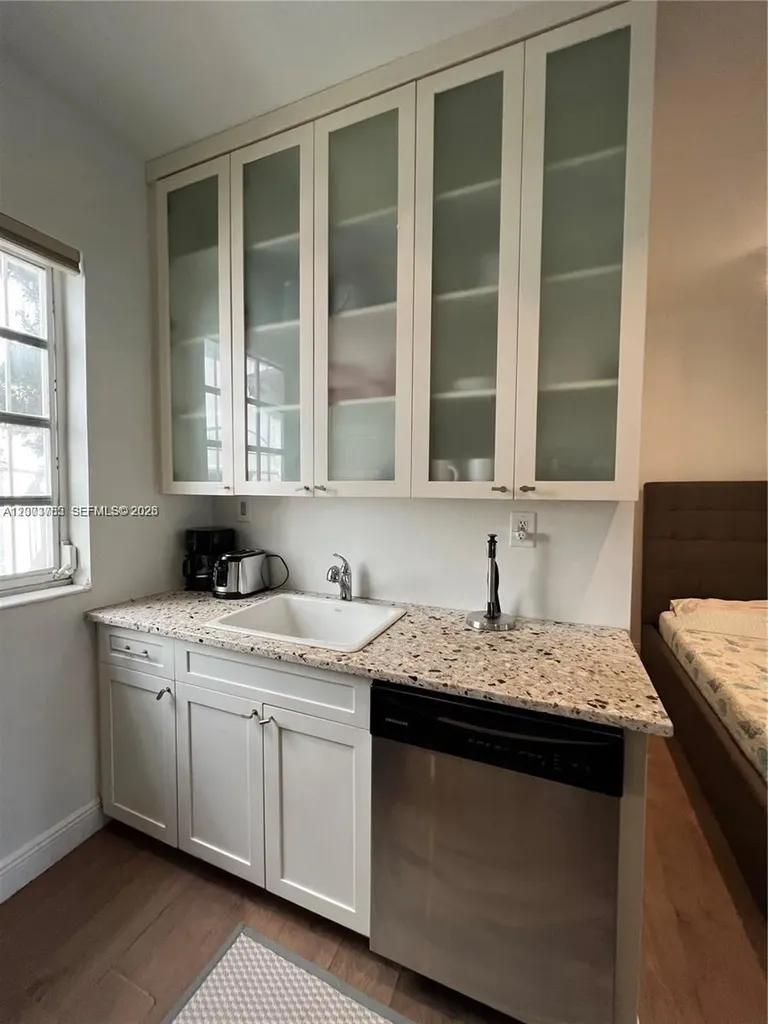 439 15th Street Miami Beach FL 33139