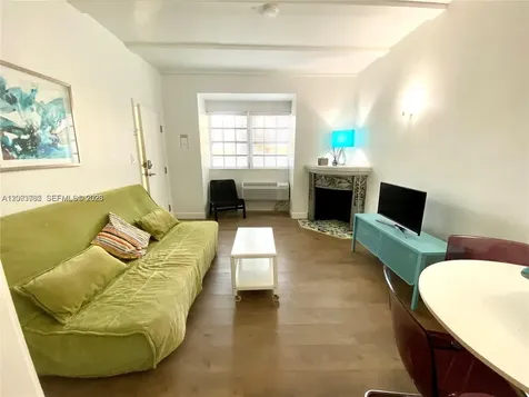 439 15th Street Miami Beach FL 33139