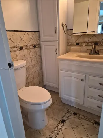 2655 Collins Avenue Miami Beach FL 33140