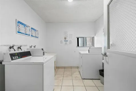 2655 Collins Avenue Miami Beach FL 33140