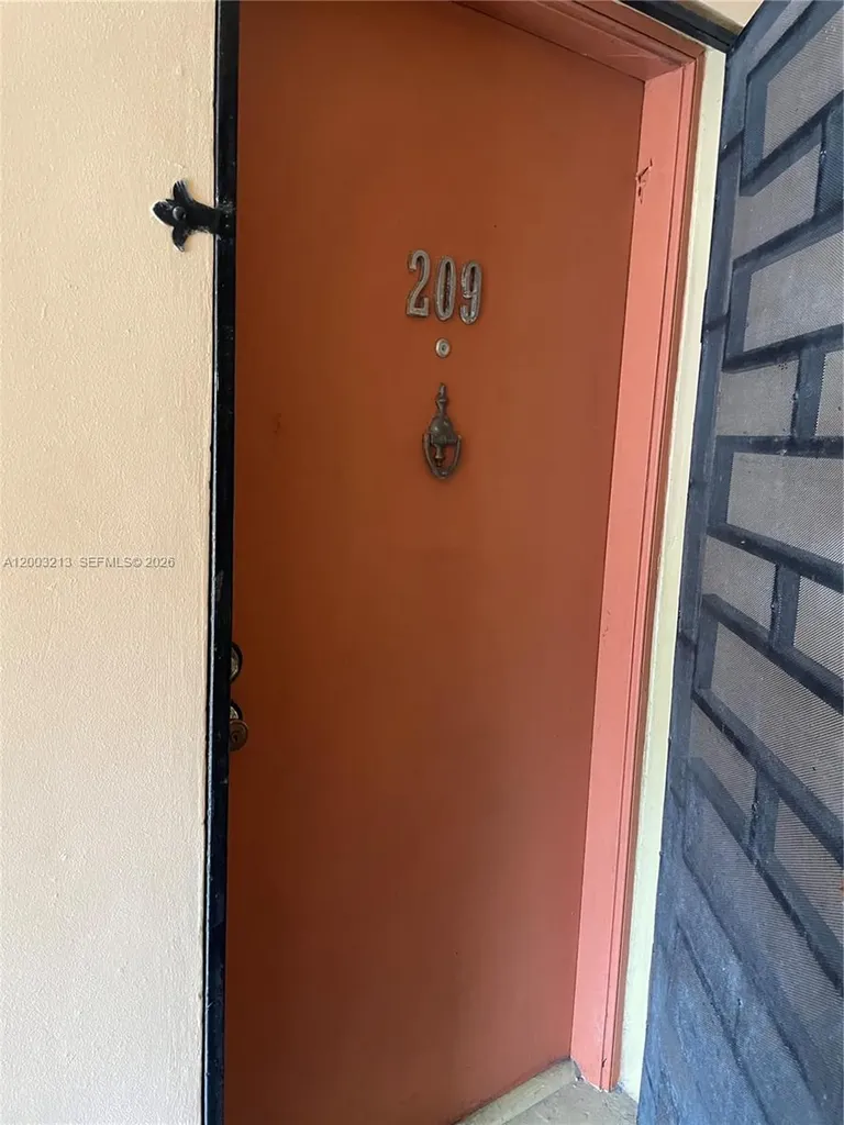 401 NW 72nd Avenue Miami FL 33126