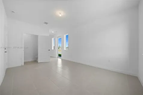 715 SE 15th Street Homestead FL 33034
