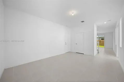715 SE 15th Street Homestead FL 33034