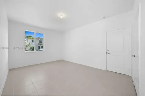 715 SE 15th Street Homestead FL 33034