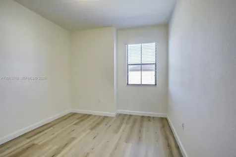 11981 SW 150th Place Miami FL 33196