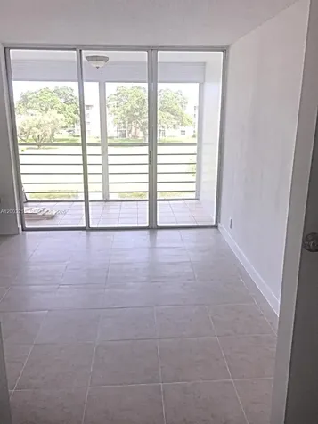 9431 Live Oak Place Davie FL 33324