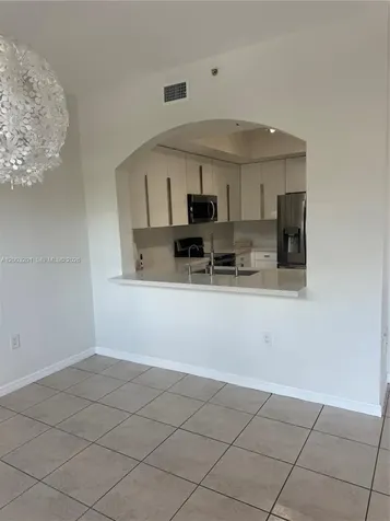 8826 W Flagler Street Miami FL 33174