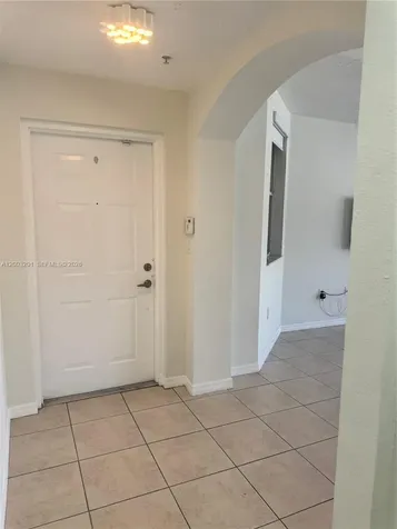 8826 W Flagler Street Miami FL 33174