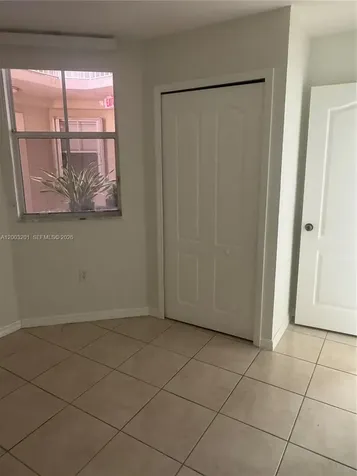 8826 W Flagler Street Miami FL 33174