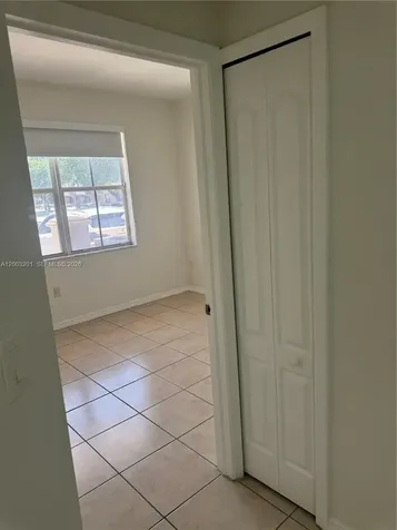 8826 W Flagler Street Miami FL 33174