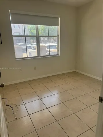 8826 W Flagler Street Miami FL 33174