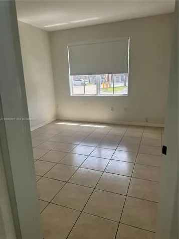 8826 W Flagler Street Miami FL 33174