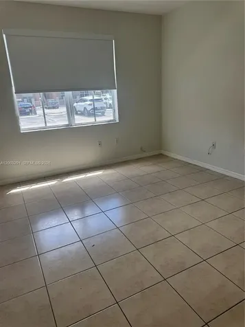 8826 W Flagler Street Miami FL 33174