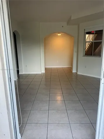 8826 W Flagler Street Miami FL 33174